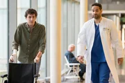 Pius Heber (Vincent Sauer, l.); Matteo Moreau (Mike Adler, r.)