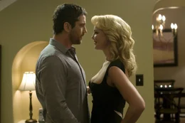 L-R: Mike (Gerard Butler) und Abby (Katherine Heigl).