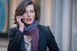 Milla Jovovich (Kate Abbott).