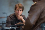 Ethan Hunt (Tom Cruise, l.) und Luther (Ving Rhames) m&uuml;ssten den britischen Premierminister entf&uuml;hren, um eine virtuelle Red Box mit geheimen Daten des "Syndikats" auslesen zu k&ouml;nnen.