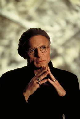 Mit Seahaven hat Produzent und Regisseur Christof (Ed Harris) f&uuml;r seinen Sch&uuml;tzling Truman eine perfekte, heile Welt geschaffen, in der Christof wie ein Gott regiert ...