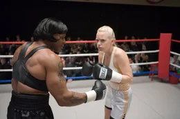 Ein wahres "Million Dollar Baby": Cindy Campbell (Anna Faris, r.) ...
