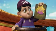 Klaus weiß genau, wie es abläuft: Die Purpurbärte werden alle auf dem Schiff entführen, um die Pirate Academy zu übernehmen. Klaus weiß genau, wie es abläuft: Die Purpurbärte werden alle auf dem Schiff entführen, um die Pirate Academy zu übernehmen.