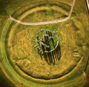 Luftaufnahme von Stonehenge, pr&auml;historisches Monument und Steinkreis, UNESCO-Weltkulturerbe, Salisbury Plain, Wiltshire, England, Vereinigtes K&ouml;nigreich.
