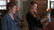 Monica (Roma Downey) mit Kate (Christine Estabrook) Monica (Roma Downey) mit Kate (Christine Estabrook)