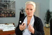 Gabriele Schuchter (Anna Huber).
