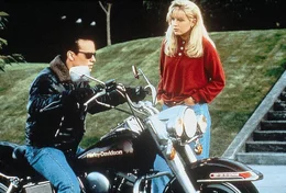 James Marshall (Recht). Sheryl Lee (Recht)