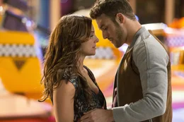 L-R:  Andie (Briana Evigan) und Sean (Ryan Guzman)