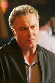 Noch ahnt Gil Grissom (William Petersen) nicht, dass Natalie Davies bereits an einem Racheplan gegen ihn arbeitet.