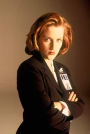 (3. Staffel) - Die FBI-Agentin Dana Scully (Gillian Anderson) erforscht außergewöhnliche Phänomene ...