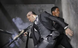 L - R: Cale (Channing Tatum), President Sawyer (Jamie Foxx)
