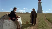 Gus Pike (Michael Mahonen) und Ezekiel Crane (Michael York) (v.l.)