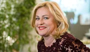 Was ist nur aus seiner selbstbewussten Tochter Bettina (Petra Kleinert) geworden? Uli kann nicht glauben, wie sie sich ihr Leben im goldenen K&auml;fig sch&ouml;nredet. Weiteres Bildmaterial finden Sie unter www.br-foto.de.