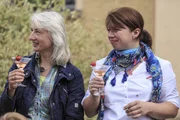Von links: Sabine Hollweck und Regina Steiner. Von links: Sabine Hollweck und Regina Steiner.