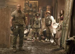 Dwayne &sbquo;The Rock&lsquo; Johnson (Spencer / &sbquo;Dr. Smolder Bravestone&lsquo;), Kevin Hart (Anthony &sbquo;Fridge&lsquo; Johnson / &sbquo;Moose Finbar&lsquo;), Jack Black (Bethany / &sbquo;Professor Shelly Oberon&lsquo;), Karen Gillan (Martha / &sbquo;Ruby Roundhouse&lsquo;).