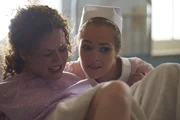 Annie Carmichael (Gracie Gilbert, l.); Joan Millar (Jessica Marais, r.) Annie Carmichael (Gracie Gilbert, l.); Joan Millar (Jessica Marais, r.)