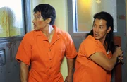 L-R: Als Chin (Daniel Dae Kim) mitten in der Nacht entführt und in Häftlingsuniform im Halawa-Gefängnis zurückgelassen wird, muss er um sein Leben kämpfen. Doch dann bekommt er überraschend Hilfe von Sang Min (Will Yun Lee) ...