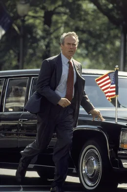 Seit der Ermordung John F. Kennedys verfolgt ein hartn&auml;ckiges Trauma den Secret-Service-Agent Frank Horrigan (Clint Eastwood). Eines Tages k&uuml;ndigt ein Wahnsinniger die Ermordung des jetzigen Pr&auml;sidenten an ...