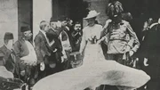 Sophie Herzogin von Hohenberg und Erzherzog Franz Ferdinand kurz vor dem Attentat von Sarajevo am 28. Juni 1914. Sophie Herzogin von Hohenberg und Erzherzog Franz Ferdinand kurz vor dem Attentat von Sarajevo am 28. Juni 1914.