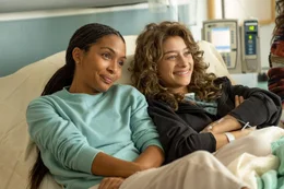 L-R: Yara Shahidi und Odessa A&rsquo;zion
