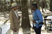Chris (Daniel Kaluuya, r.) freut sich, dass er den seit Monaten vermissten Logan (LaKeith Stanfield, l.) auf der Party wiedersieht.