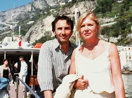 Noch ist Barbara (Jutta Speidel) unsicher, ob es nicht ein Fehler war, sich mit Enrico (Bruno Maccallini) einzulassen.