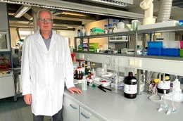 Christian Langfermann, Institut f&uuml;r Pharmazeutisch angewandte Analytik.