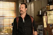 Special Agent Mike Franks (Kyle Schmid)