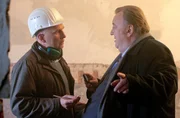 ARD DER DICKE IV. Staffel, Hauptabendserie (13 neue Folgen), Folge 45 "Blinder Eifer", Gregor Ehrenberg (Dieter Pfaff, r.) droht dem Bauleiter Beckmann (Michael Bideller, l.) mit einer Anzeige wegen Körperverletzung.