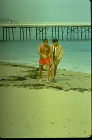 Rechts: Columbo (Peter Falk)