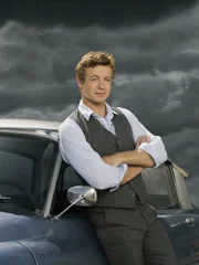 (4. Staffel) - Löst mit seinem besonderen Gespür für Menschen komplizierte Mordfälle: Patrick Jane (Simon Baker) ... (4. Staffel) - Löst mit seinem besonderen Gespür für Menschen komplizierte Mordfälle: Patrick Jane (Simon Baker) ...