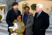 "Jetzt erst Recht!" Im Bild: Ulrich Reinthaller, Onyinyechi Ogbuebele, Charity Akuma, Peter Weck.