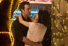 Drew (Justin Theroux, l.); Audrey (Mila Kunis, l.)