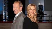 Das Moderatorenteam Tilmann Schöberl und Franziska Eder.