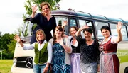 Sieben Landfrauen aus sieben Bezirken treffen sich zum Kochwettbewerb. Die Landfrauen - von links: Renate Schmidt, Kerstin Loy, Johanna Bauer, Susanne Behmenburg, Linda Ha§old und Irmgard Miller.