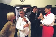 (v.li.): Kristina Sprenger (Karin Kofler), Heinz Marecek (Hannes Kofler), Hans Sigl (Andreas Blitz), Wolfgang Michael (Heinz Worasch). (v.li.): Kristina Sprenger (Karin Kofler), Heinz Marecek (Hannes Kofler), Hans Sigl (Andreas Blitz), Wolfgang Michael (Heinz Worasch).
