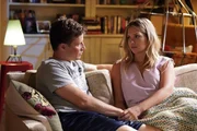 Jamies Reagan (Will Estes, l.); Eddie Janko (Vanessa Ray, r.)