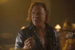 Malik (Mickey Rourke)