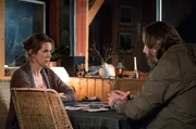 SENDER: ARD - SENDETITEL: Tatort: Die robuste Roswita - UNTERTITEL: - CAPTION: ARD/MDR TATORT: DIE ROBUSTE ROSWITA, am Sonntag um 20:15 Uhr im ERSTEN..Roswita Hassenzahl (Milena Dreißig) konfrontiert Roland Schnecke (Nicki von Tempelhoff) mit seiner Vergangenheit.