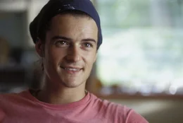 Jedes Treffen zwischen Shy (Orlando Bloom) und Andrea ist ein Spiel mit dem Feuer. Eines Tages sch&ouml;pft Andreas Bruder Verdacht ...