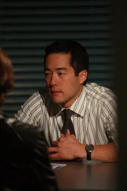 Nimmt sich einen Verd&auml;chtigen vor: Kimball Cho (Tim Kang) ...