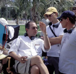 Diskussion am Set: Regisseur Barry Sonnenfeld, l.  und sein Producer Barry Josephson, M.
