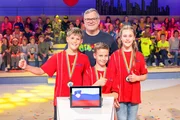 Das rote Team aus Draufeld/Slowenien hatte einen tollen Tag bei "1, 2 oder 3". Das rote Team aus Draufeld/Slowenien hatte einen tollen Tag bei "1, 2 oder 3".