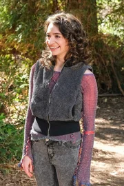 Beth Triffon (Joanne Schwartz).