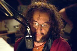 Ist Carls Patenonkel Quentin oder vielleicht doch der etwas sonderbare Bob (Ralph Brown) sein Vater? Um das herauszufinden, ist Carl auf dem Schiff ...