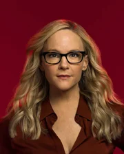 Linda (Rachael Harris)