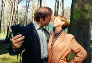 Barbara (Uta Schorn) hat nun die Vertretung von Sarah Marquardt übernommen. Für ein Klinikprospekt engagiert sie den Fotografen Hardy Ristock (Augustin Karmann), und es entwickelt sich eine Liebelei.