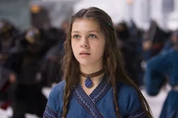 Als die 14-j&auml;hrige Wasserb&auml;ndigerin Katara (Nicola Peltz) zuf&auml;llig den Avatar aus seinem 100-j&auml;hrigen Schlaf erweckt, beginnt f&uuml;r sie eine Zeit voller gef&auml;hrlicher Abenteuer ...