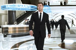 Agent H (Chris Hemsworth)