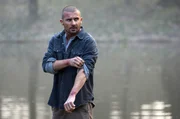 Berufsverbrecher Yates (Dominic Purcell), stiftet seinen Kumpel Molloy zu einem &Uuml;berfall auf einen Heroindealer angestiftet. Total zugedr&ouml;hnt versp&auml;tet sich Molloy und zwingt seinen Kumpel dadurch, den &Uuml;berfall allein durchzuziehen.
